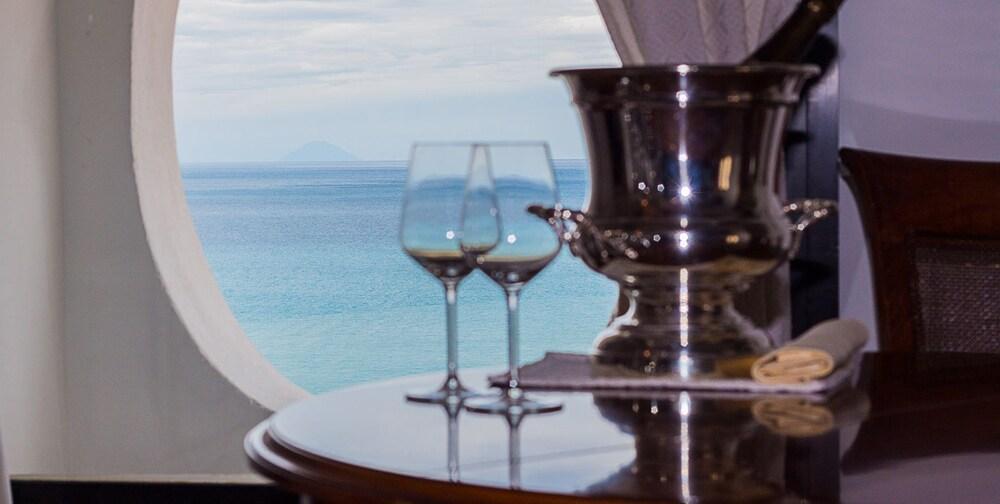 Hotel Ristorante Le Clarisse Amantea Dış mekan fotoğraf